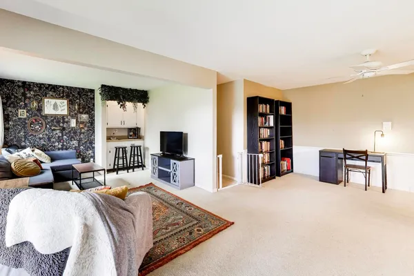 $259,000 | 639 Big Timber Drive, Unit D, Joliet, IL 60431