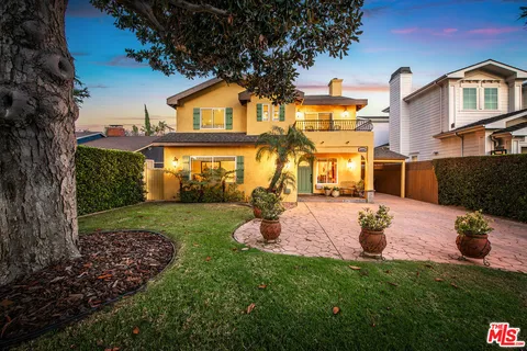 $1,799,000 | 4262 Riverton Avenue, Toluca Lake, CA 91602