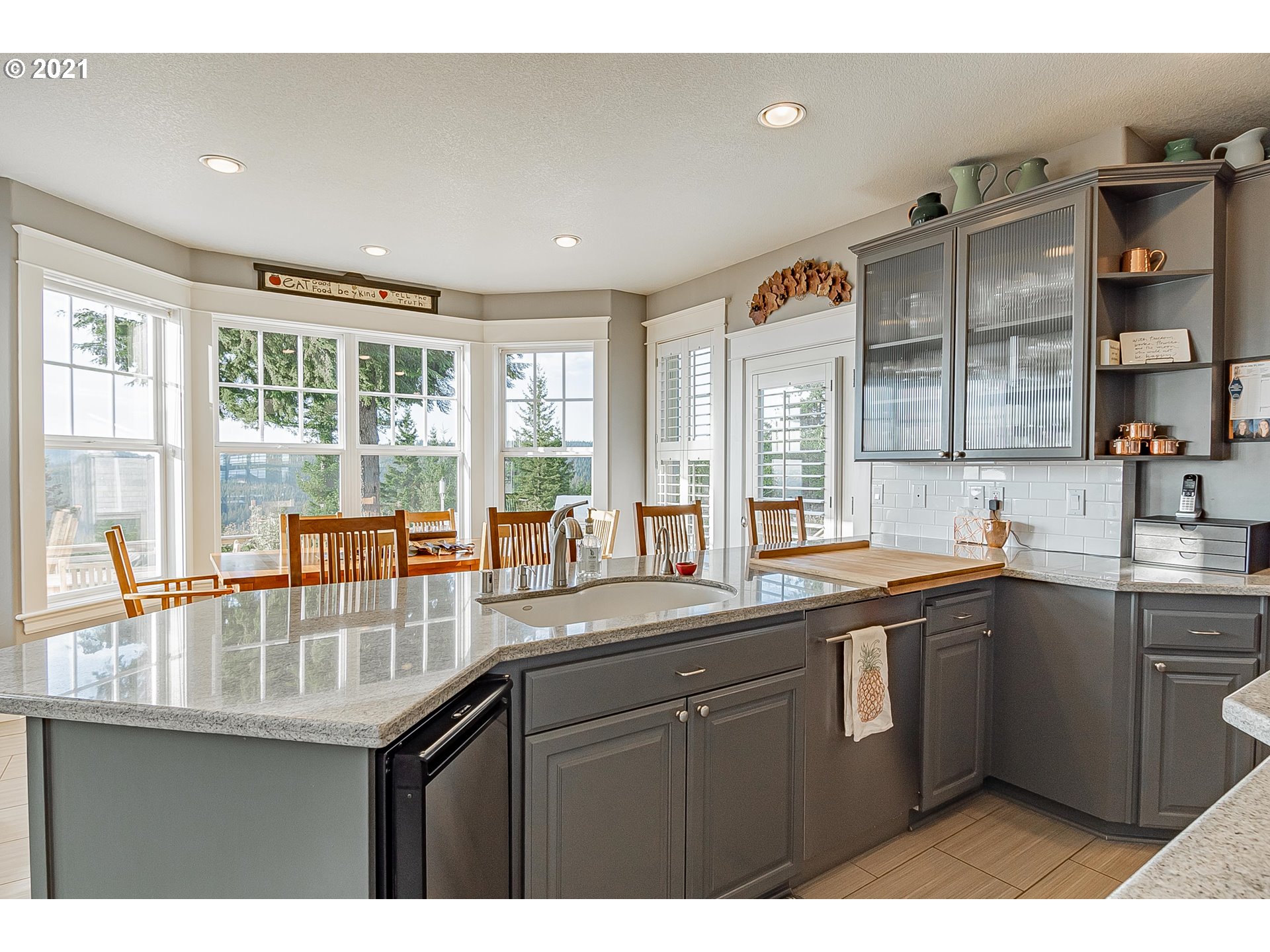 30714 Northeast Spud Mountain Road Camas, WA 98607 - Photo 7 of 32 Gallery Image 7
