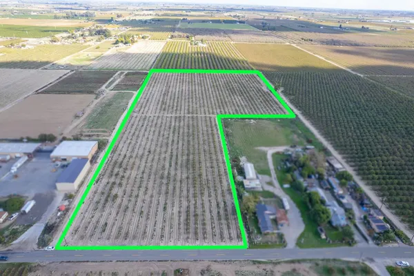 a view of an outdoor space with a swimming pool