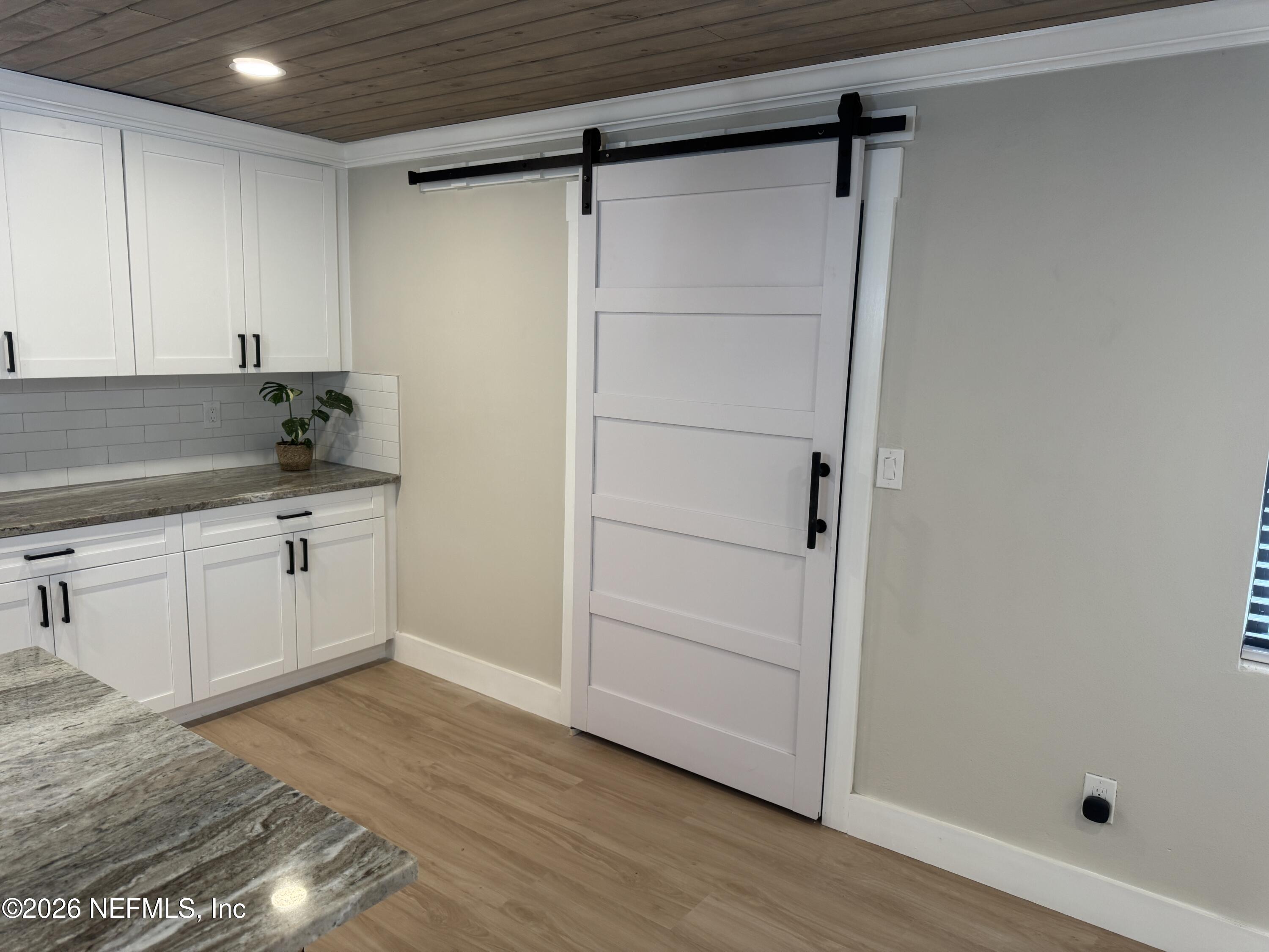 2313 Brest Road Jacksonville, FL 32216 - Photo 11 of 39 Barn Door