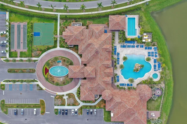 $980,000 | 9149 Leon Circle, Parkland, FL 33076