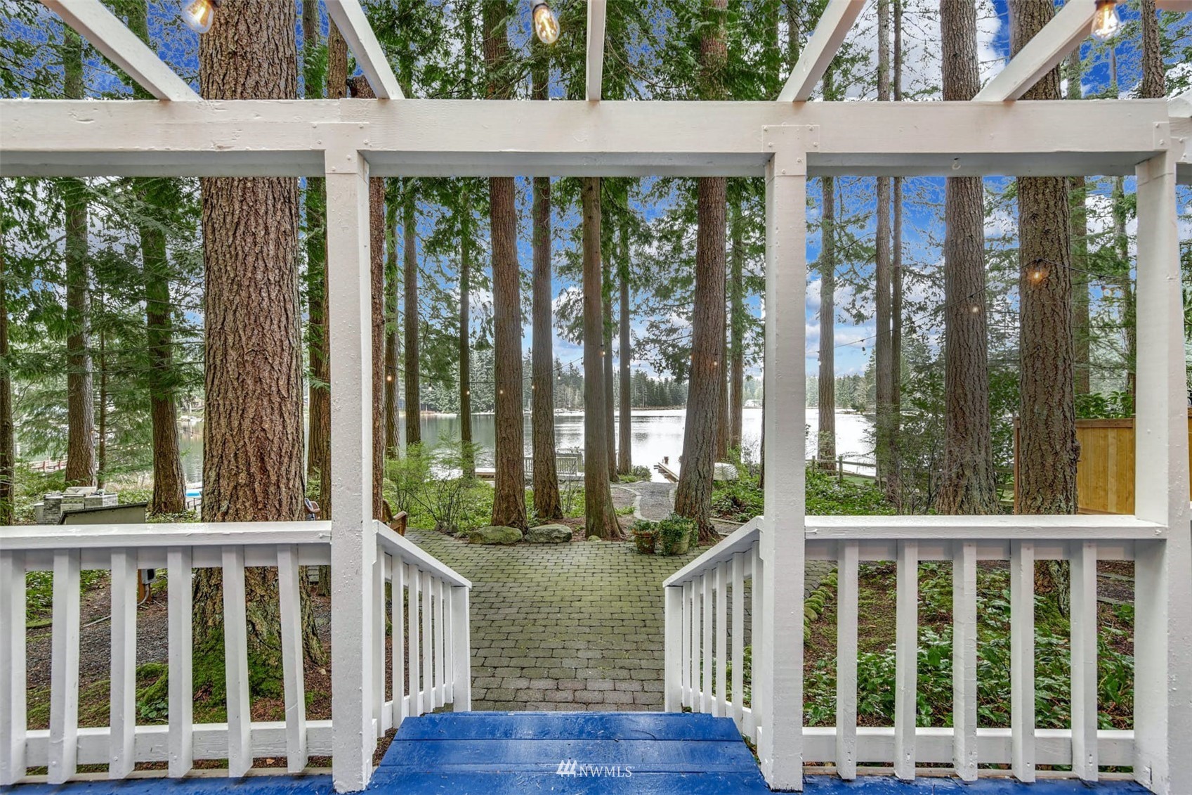 7327 Lake Alice Road Southeast Fall City, WA 98024 - Photo 14 of 35 a view of a house with a porch and furniture