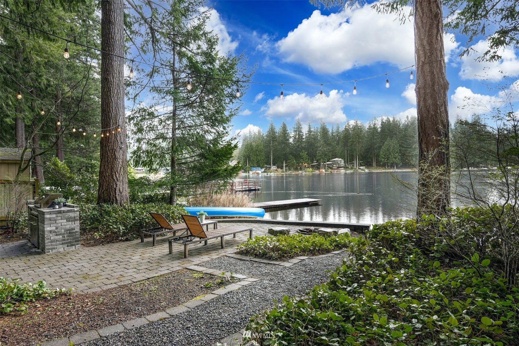 7327 Lake Alice Road Southeast Fall City, WA 98024 - Photo 28 of 35 a garden view with a seating space