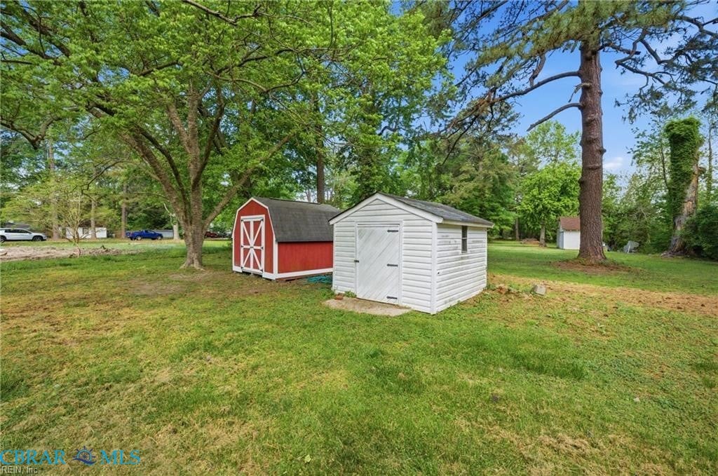 8157 Glass Road Hayes, VA 23072 - Photo 25 of 40 Gallery Image 25