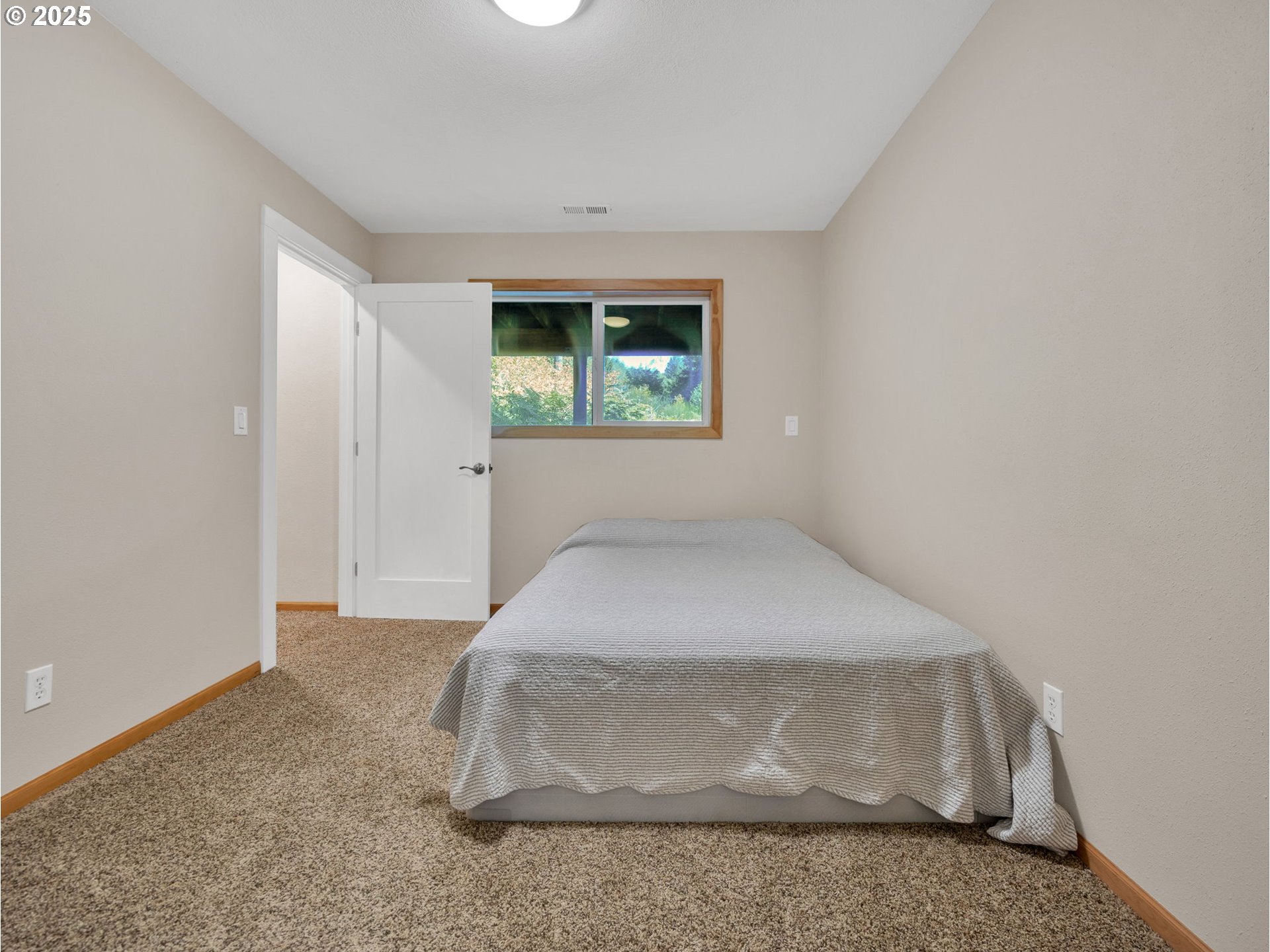 20497 East Lolo Pass Road Rhododendron, OR 97049 - Photo 9 of 48 Bedroom