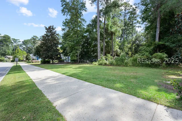 $199,900 | 301 Hampton Lake Drive, Bluffton, SC 29910