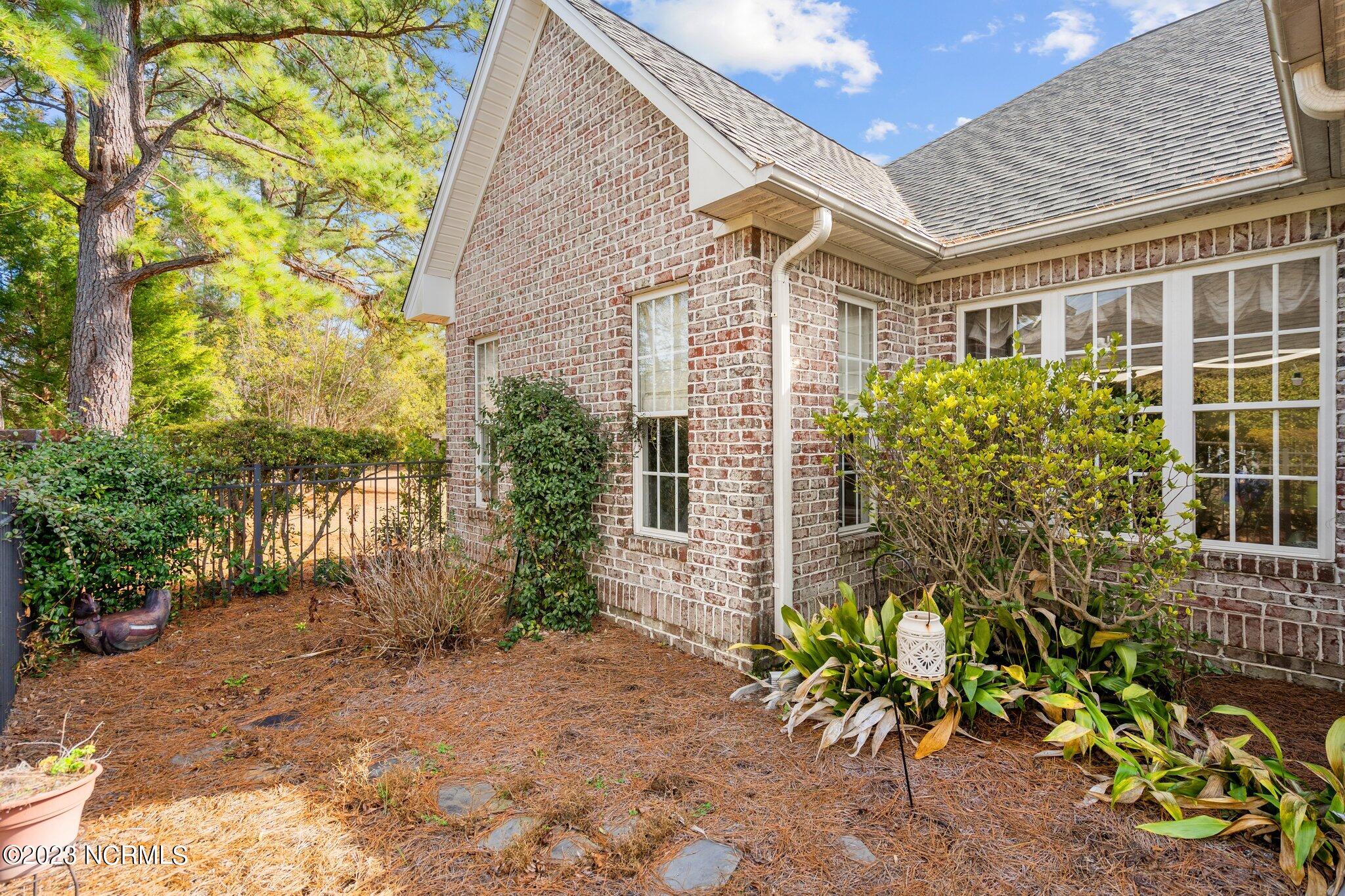 5472 Efird Road Wilmington, NC 28409 - Photo 28 of 43 66-web-or-mls-DSC09223