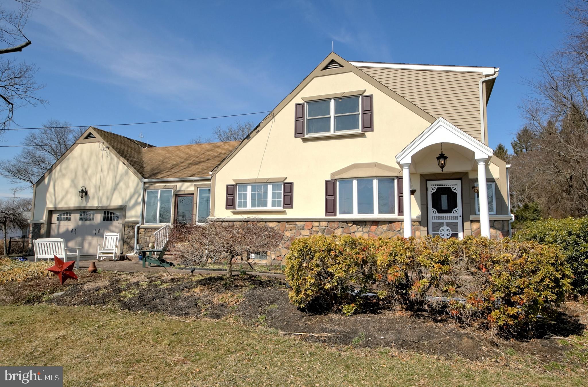 211 Sharon Road Robbinsville, NJ 08691 - Photo 1 of 26 Front