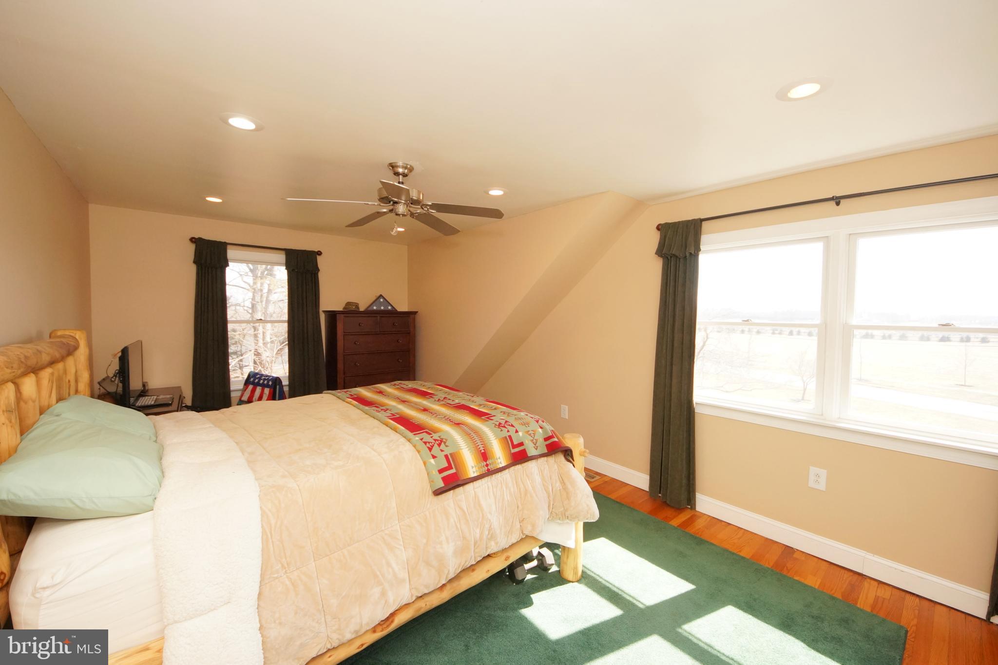 211 Sharon Road Robbinsville, NJ 08691 - Photo 15 of 26 Bedroom 3
