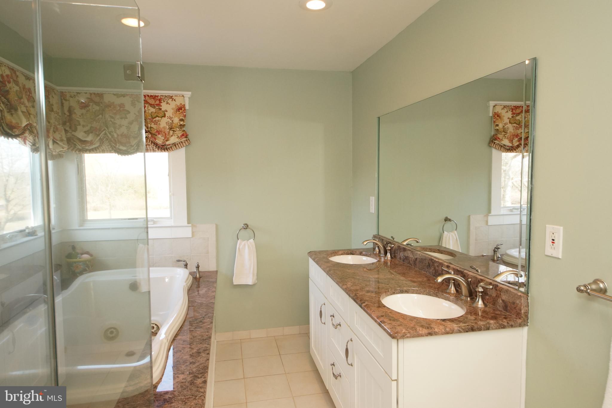 211 Sharon Road Robbinsville, NJ 08691 - Photo 17 of 26 Full Bath