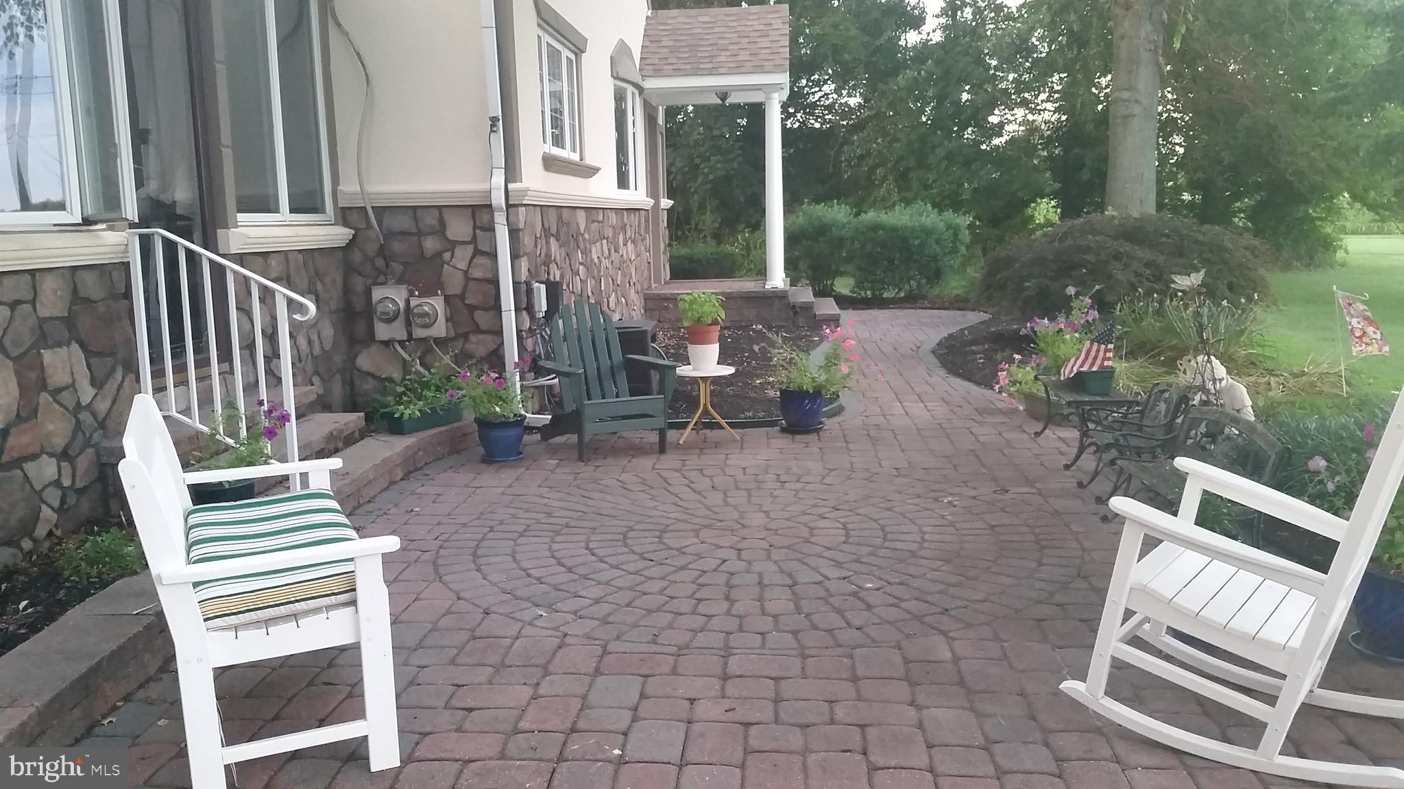 211 Sharon Road Robbinsville, NJ 08691 - Photo 21 of 26 Front Patio