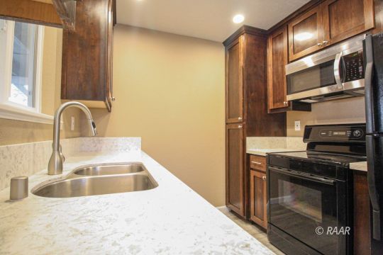 1401 West Mariposa Avenue Ridgecrest, CA 93555 - Photo 7 of 23 Gallery Image 7