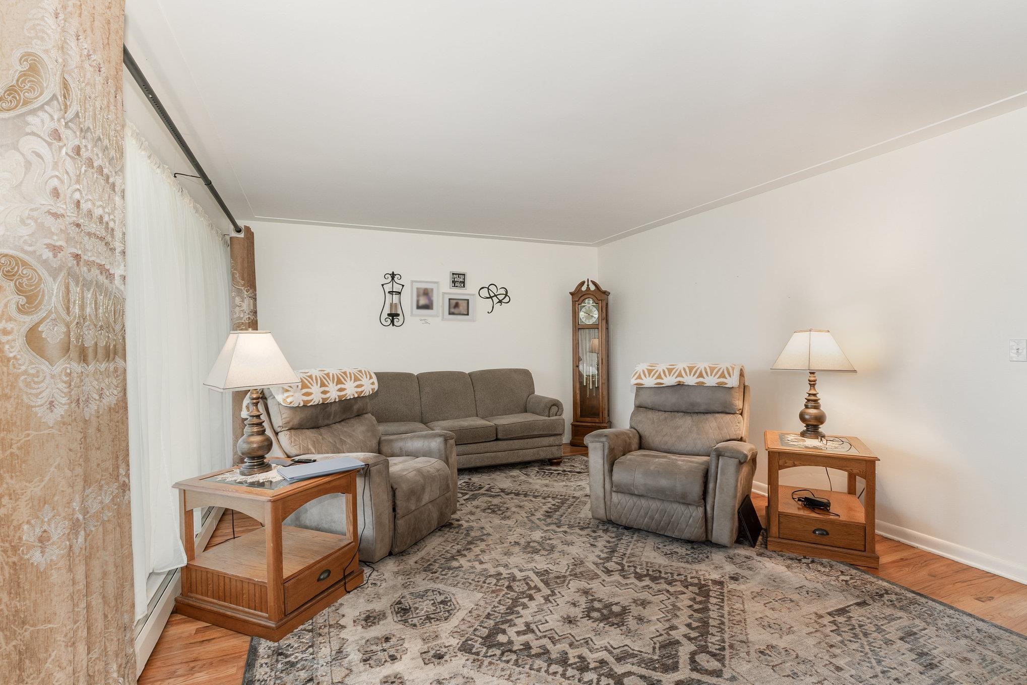 1404 East Parish Road Kawkawlin, MI 48631 - Photo 6 of 28