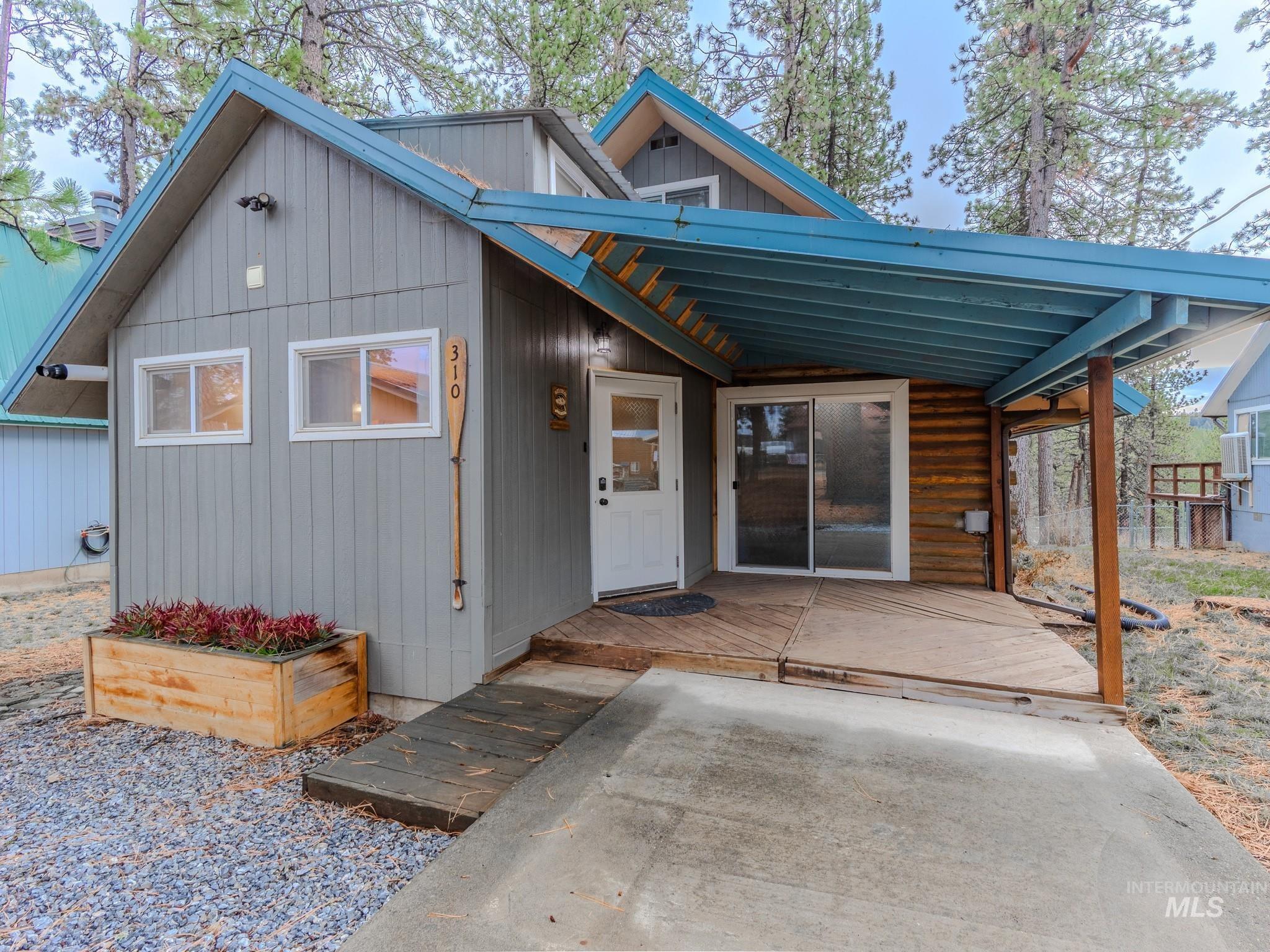 310 Lapwai Street Winchester, ID 83555 - Photo 1 of 1