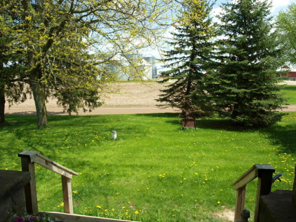 7704 South Alger Road Perrinton, MI 48871 - Photo 35 of 37 20180516210126104011000000-o