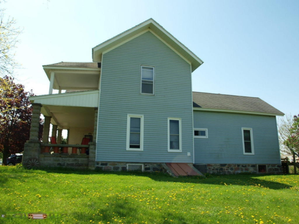 7704 South Alger Road Perrinton, MI 48871 - Photo 5 of 37 20180516205952579636000000-o