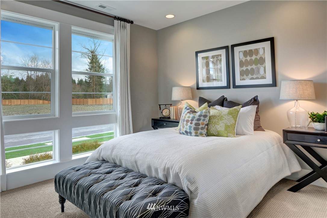 257 Graham Avenue Southeast Renton, WA 98059 - Photo 7 of 20 Gallery Image 7