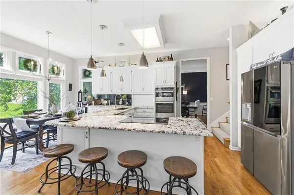 $825,000 | 4801 Northwest 87th Street, Kansas City, MO 64154