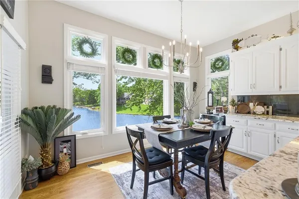 $825,000 | 4801 Northwest 87th Street, Kansas City, MO 64154
