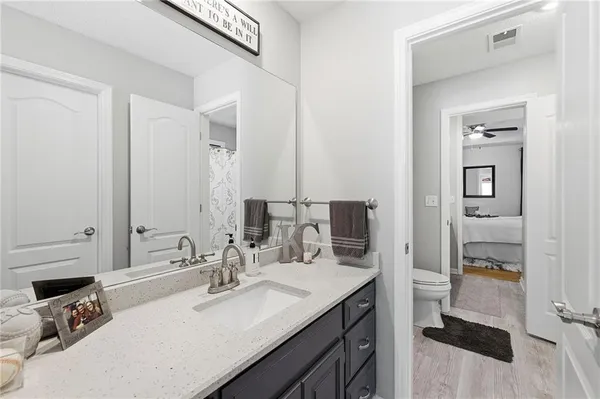 $825,000 | 4801 Northwest 87th Street, Kansas City, MO 64154