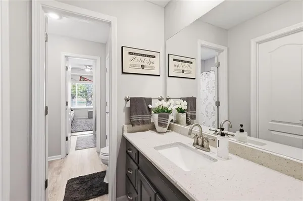 $825,000 | 4801 Northwest 87th Street, Kansas City, MO 64154