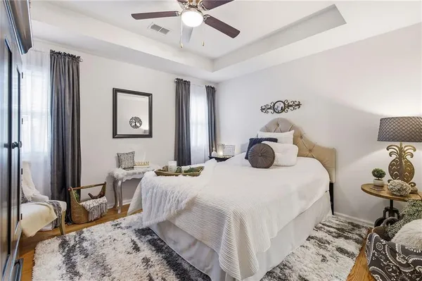 $825,000 | 4801 Northwest 87th Street, Kansas City, MO 64154
