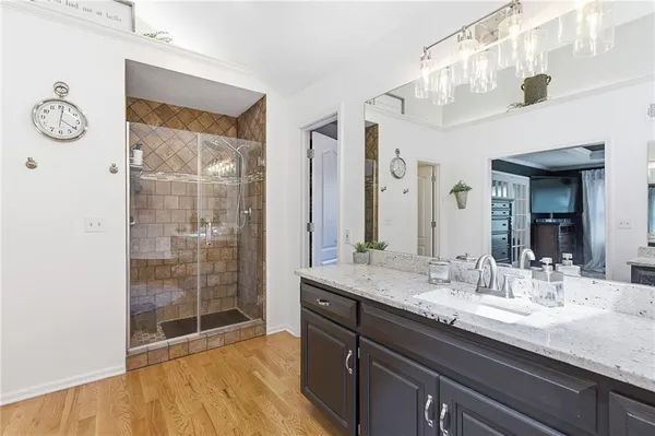 $825,000 | 4801 Northwest 87th Street, Kansas City, MO 64154