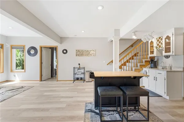 $825,000 | 4801 Northwest 87th Street, Kansas City, MO 64154