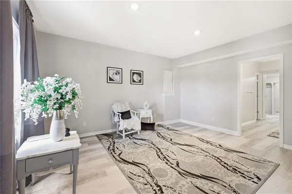 $825,000 | 4801 Northwest 87th Street, Kansas City, MO 64154