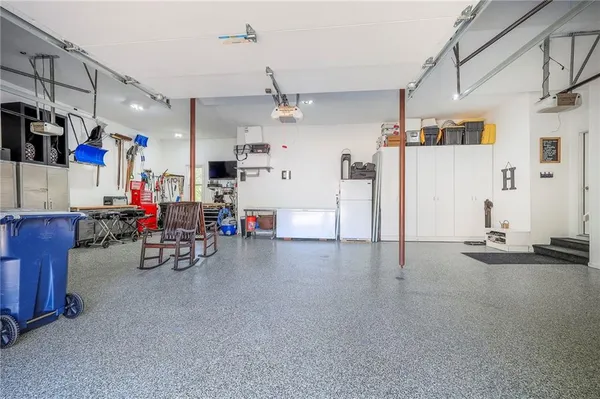 $825,000 | 4801 Northwest 87th Street, Kansas City, MO 64154