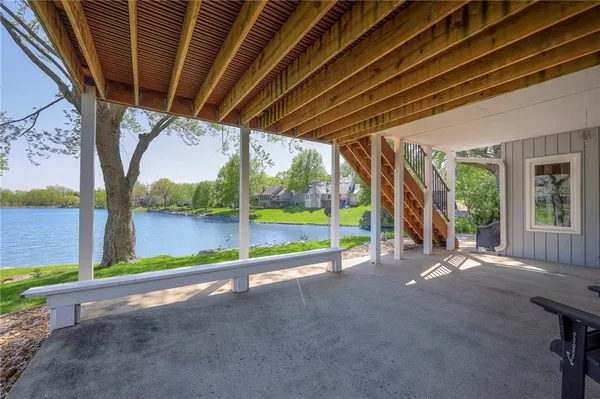 $825,000 | 4801 Northwest 87th Street, Kansas City, MO 64154