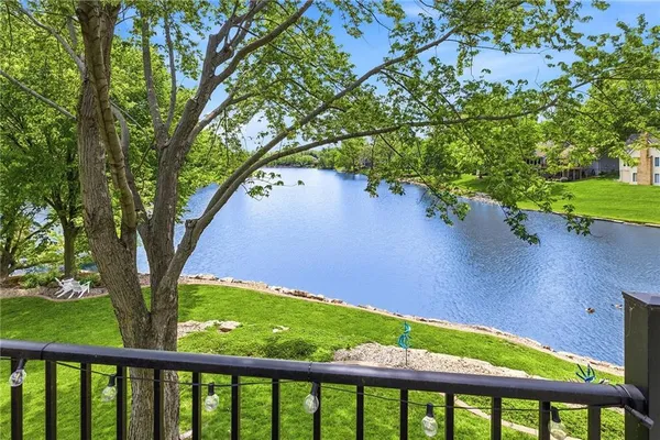 $825,000 | 4801 Northwest 87th Street, Kansas City, MO 64154