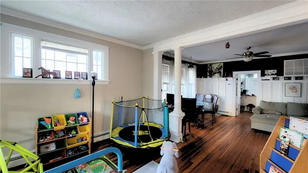 $1,750 | 309 Carrington Avenue, Unit 2, Woonsocket, RI 02895