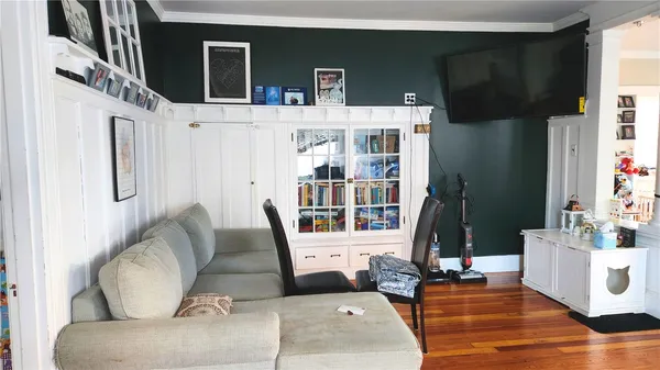 $1,750 | 309 Carrington Avenue, Unit 2, Woonsocket, RI 02895