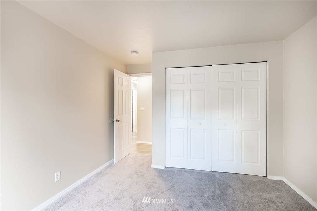 1601 Maple Lane, Unit A2 Kent, WA 98030 - Photo 21 of 27 a view of an empty room