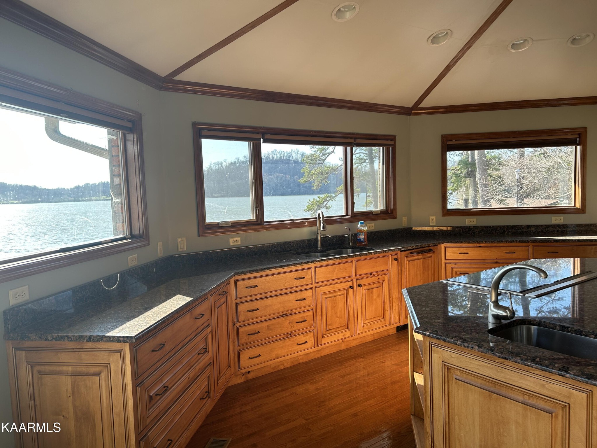 2235 Jones Bend Road Louisville, TN 37777 - Photo 21 of 37 Gallery Image 21