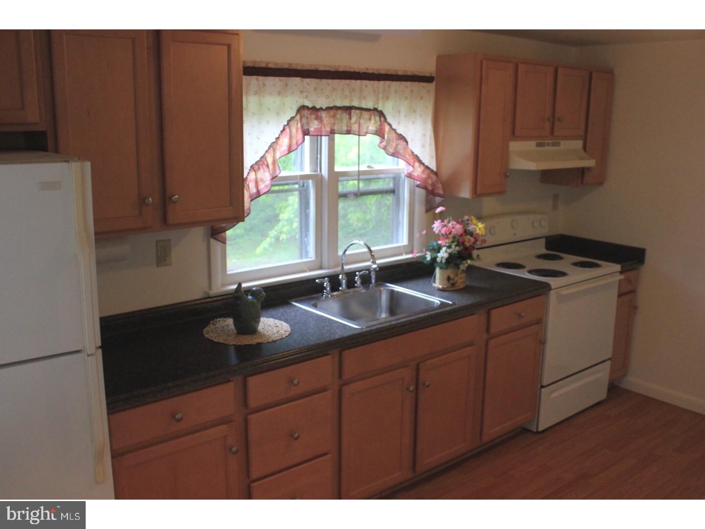 40 Hartford Road Delran, NJ 08075 - Photo 4 of 12