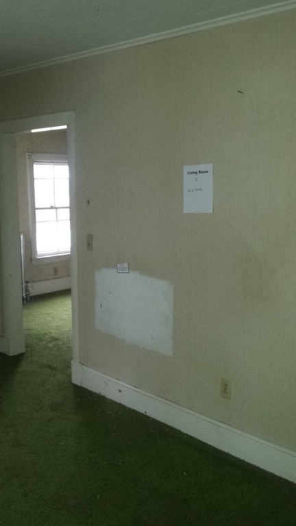 20 Border Street Springfield, MA 01104 - Photo 6 of 9 Gallery Image 6