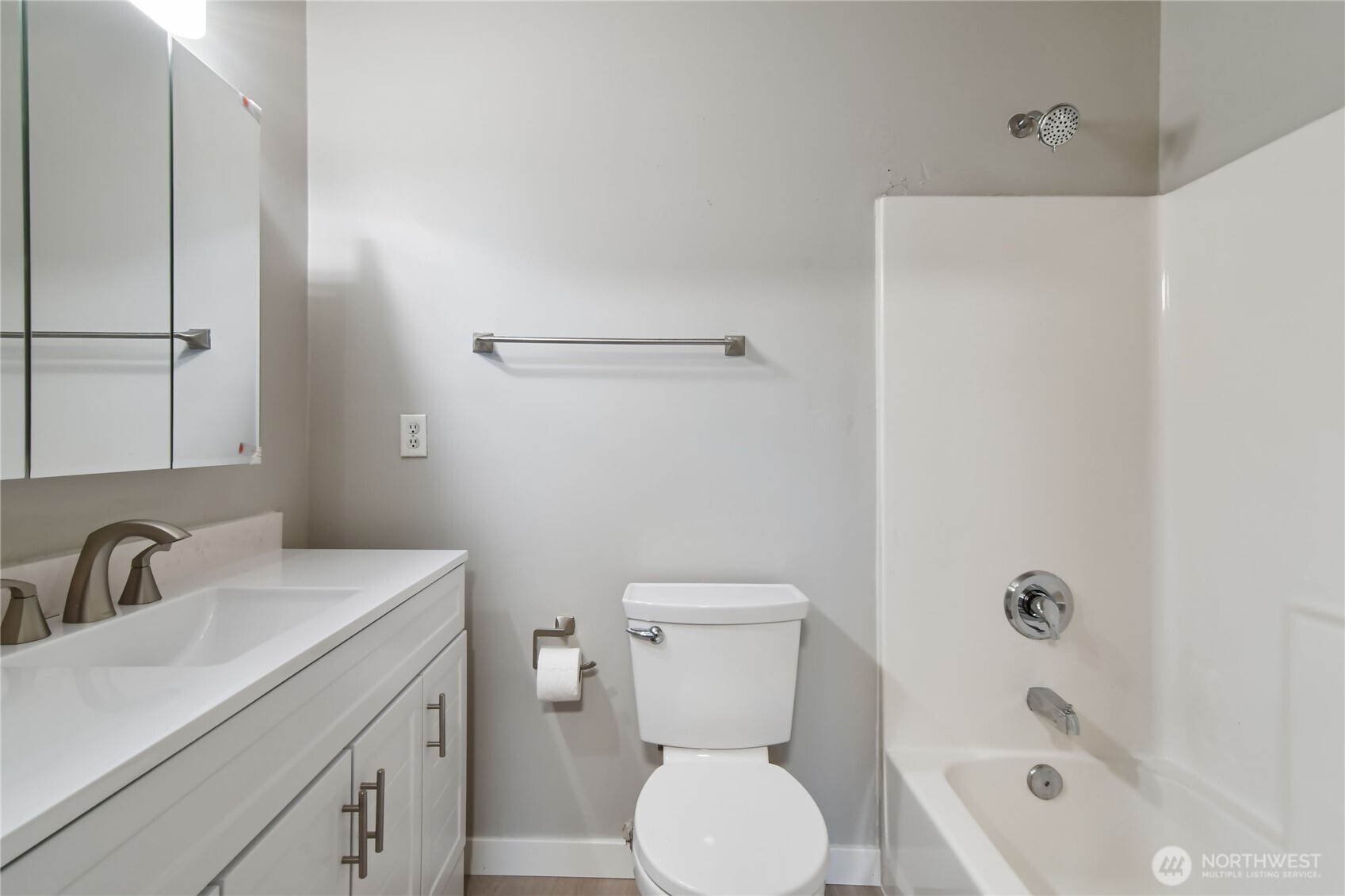 122 South Baker Street Mount Vernon, WA 98273 - Photo 13 of 33