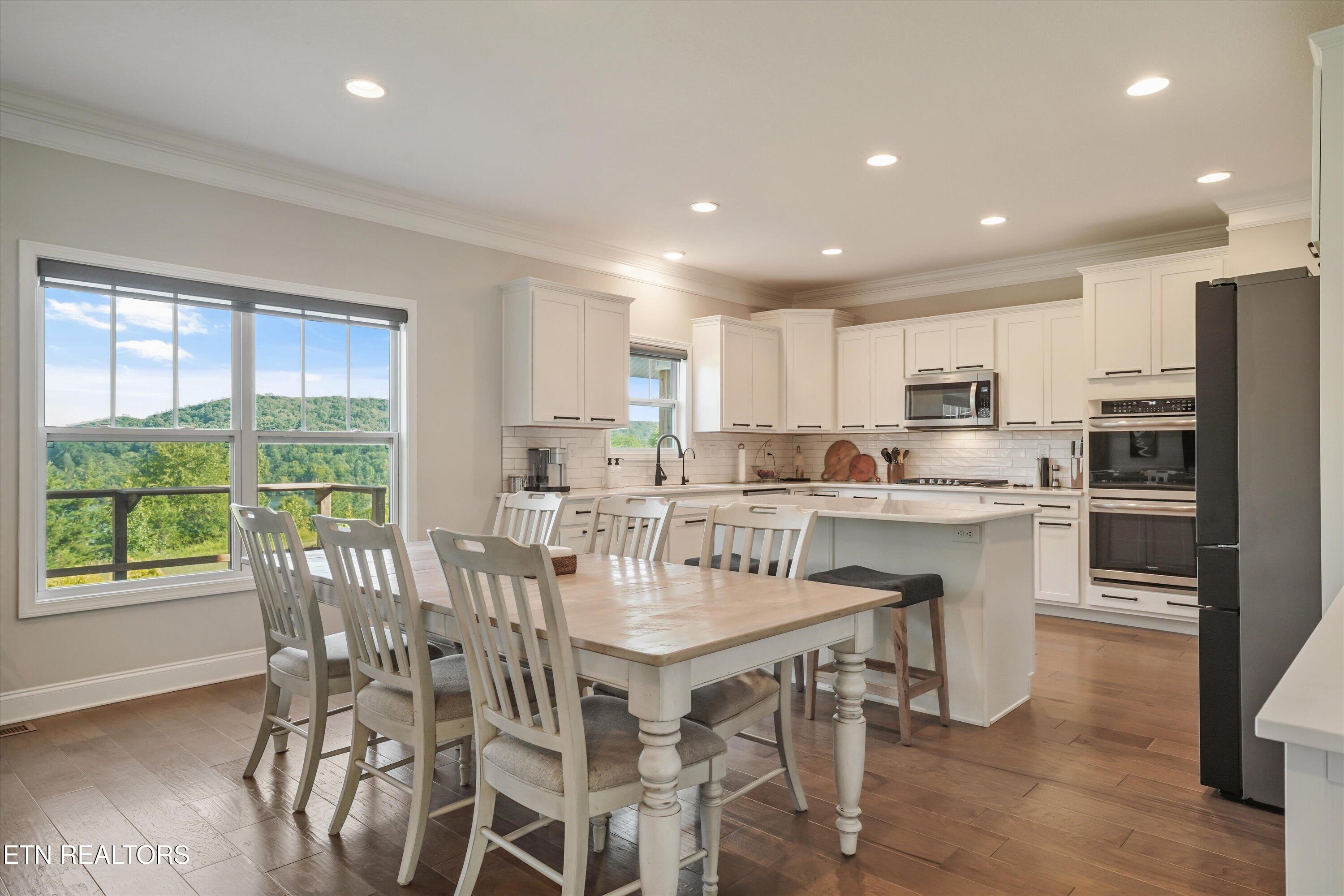 104 Pineberry West Road Oak Ridge, TN 37830 - Photo 14 of 59 14-104 Pineberry West Rd 35