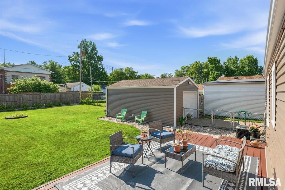 2308 South Spring Street Springfield, IL 62704 - Photo 26 of 27 Gallery Image 26