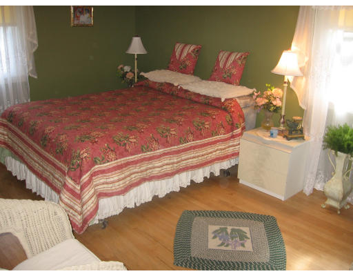 24 Shepherd Drive Springfield, MA 01129 - Photo 9 of 12 Gallery Image 9