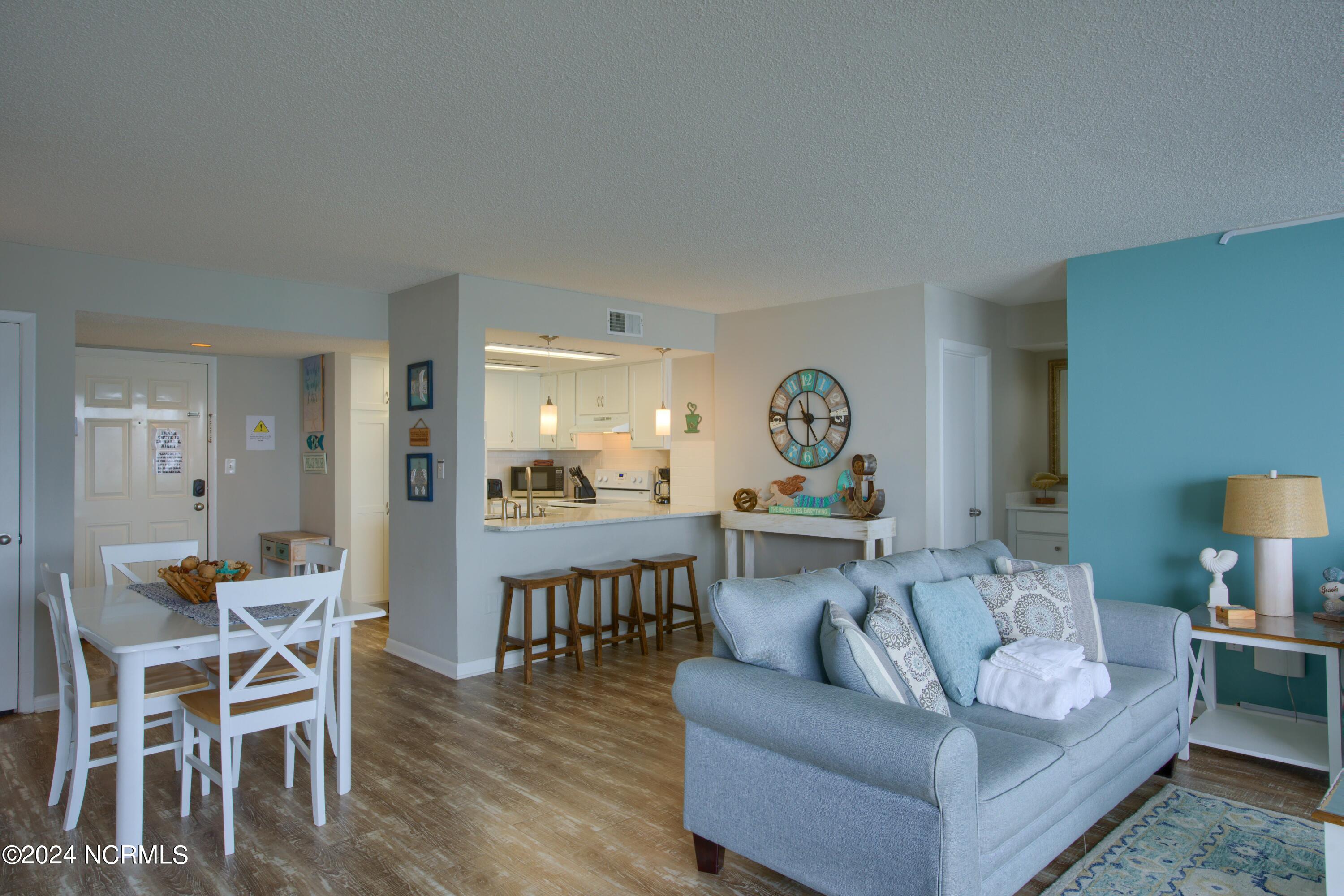 2000 New River Inlet Road, Unit 3309 North Topsail Beach, NC 28460 - Photo 10 of 30 3309 St. Regis - Interior_3