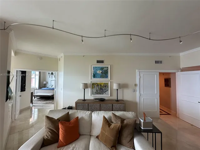 $8,500 | Lauderdale Beach, Fort Lauderdale, FL 33305