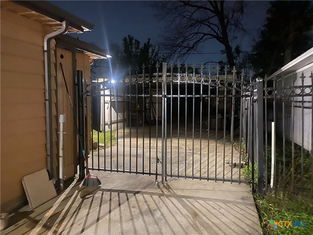 7334 Thurow Street Houston, TX 77087 - Photo 14 of 14