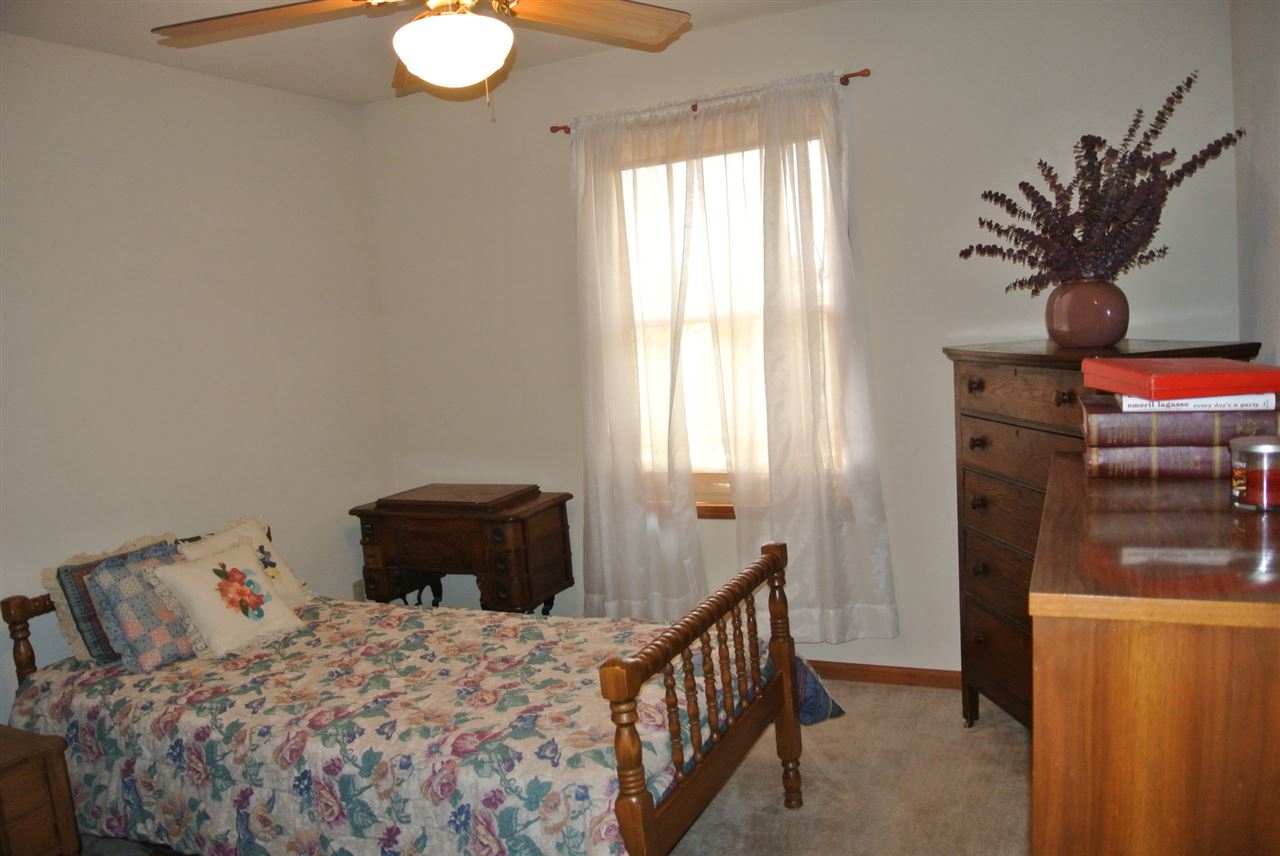 8616 Blue River Road Rockford, IL 61107 - Photo 12 of 24 Gallery Image 12