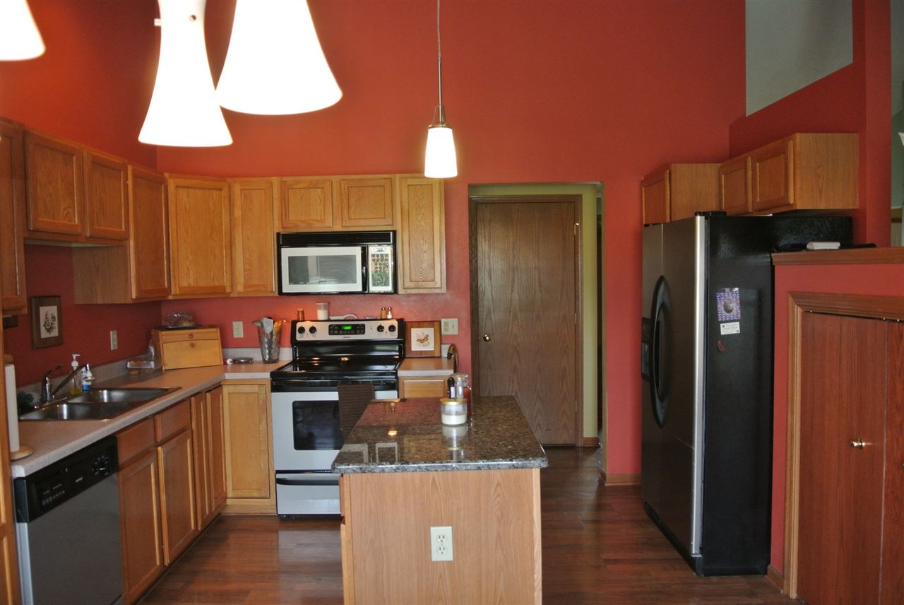 8616 Blue River Road Rockford, IL 61107 - Photo 10 of 24 Gallery Image 10