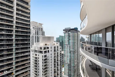 $1,599,000 | 1000 Brickell Plaza, Unit 4015, Miami, FL 33131