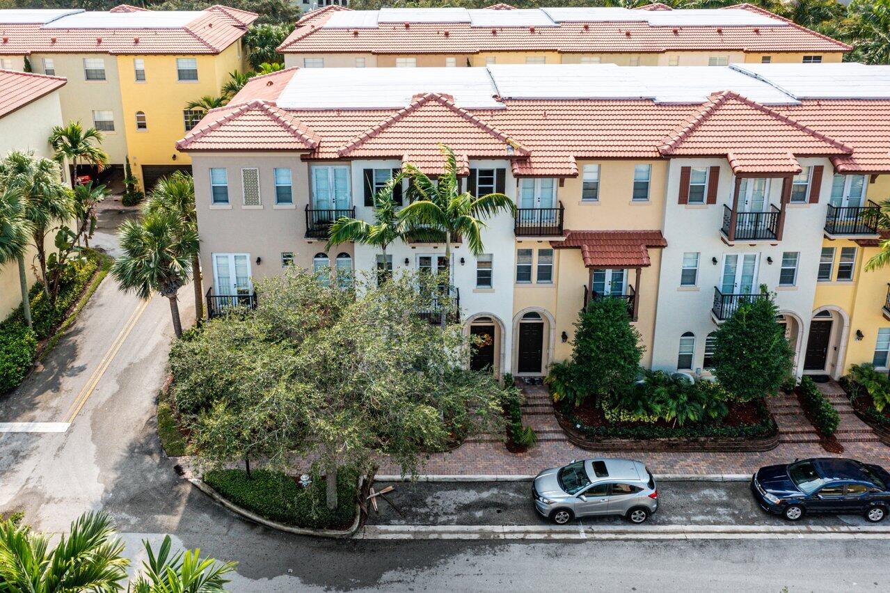 53 Via Floresta Drive Boca Raton, FL 33487 - Photo 26 of 30 53 Via Floresta, Boca Raton